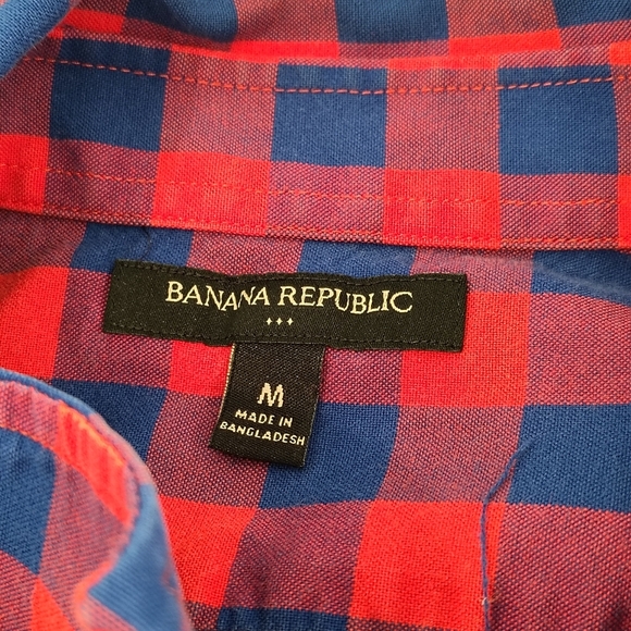 Men's Med Banana Republic Red/Blue Plaid 1 Pocket Button Up Short Sleeve - Picture 4 of 5